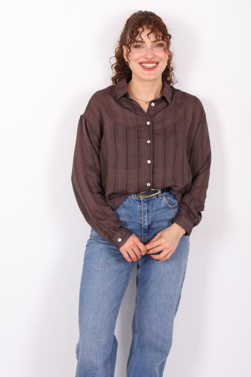 Dokulu Oversize Hafif Transparan Kadın Kahverengi Gömlek - 4