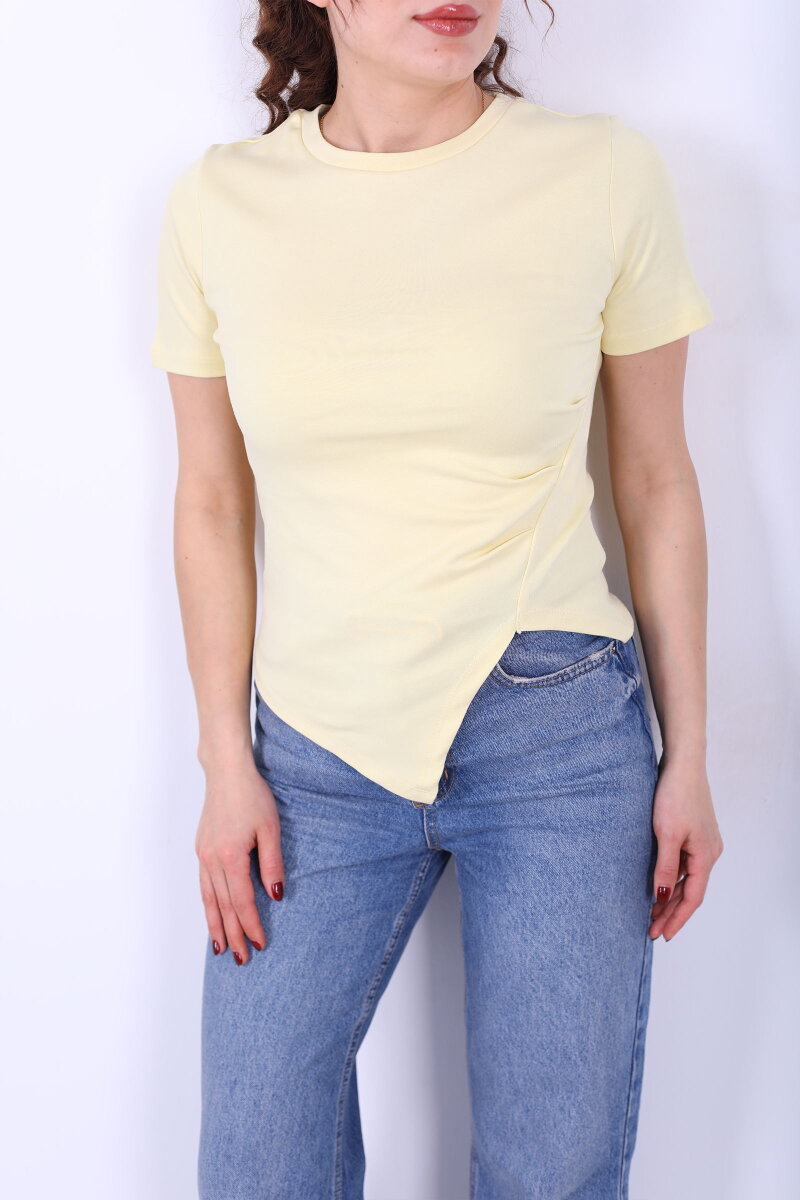 Drape Detaylı Asimetrik Kesim Kısa Kol Sarı Kadın Bluz - 2