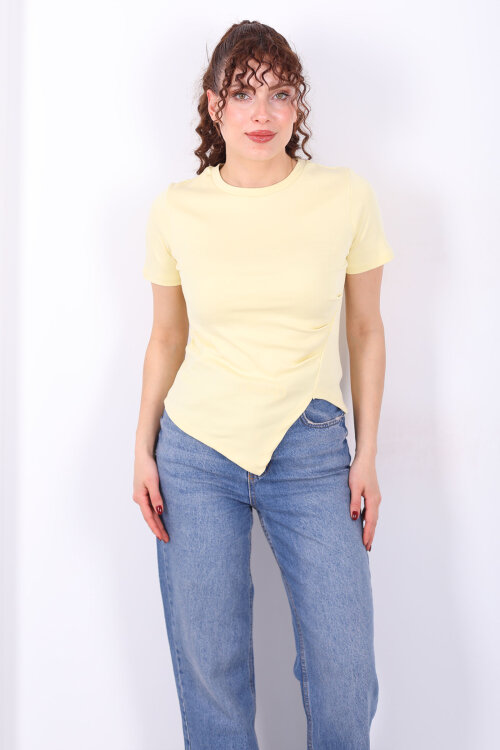 Drape Detaylı Asimetrik Kesim Kısa Kol Sarı Kadın Bluz - 6