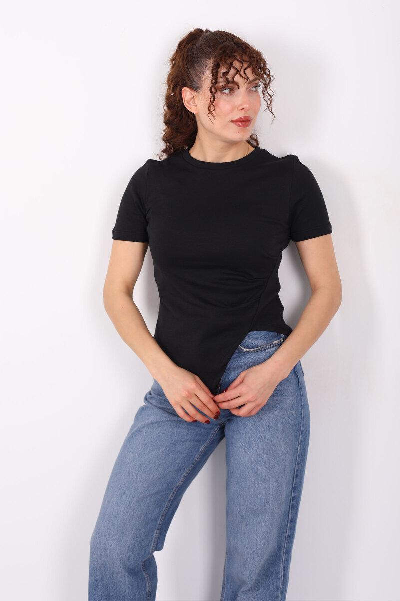 Drape Detaylı Asimetrik Kesim Kısa Kol Siyah Kadın Bluz - 1