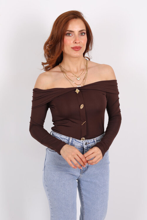 Düğme Aksesuarlı Madonna Yaka Kahverengi Kadın Crop - Berox