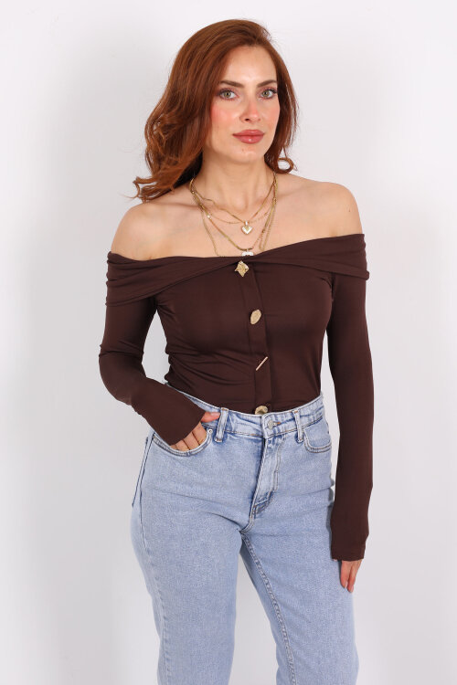 Düğme Aksesuarlı Madonna Yaka Kahverengi Kadın Crop - 3