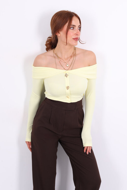 Düğme Aksesuarlı Madonna Yaka Sarı Kadın Crop - 3