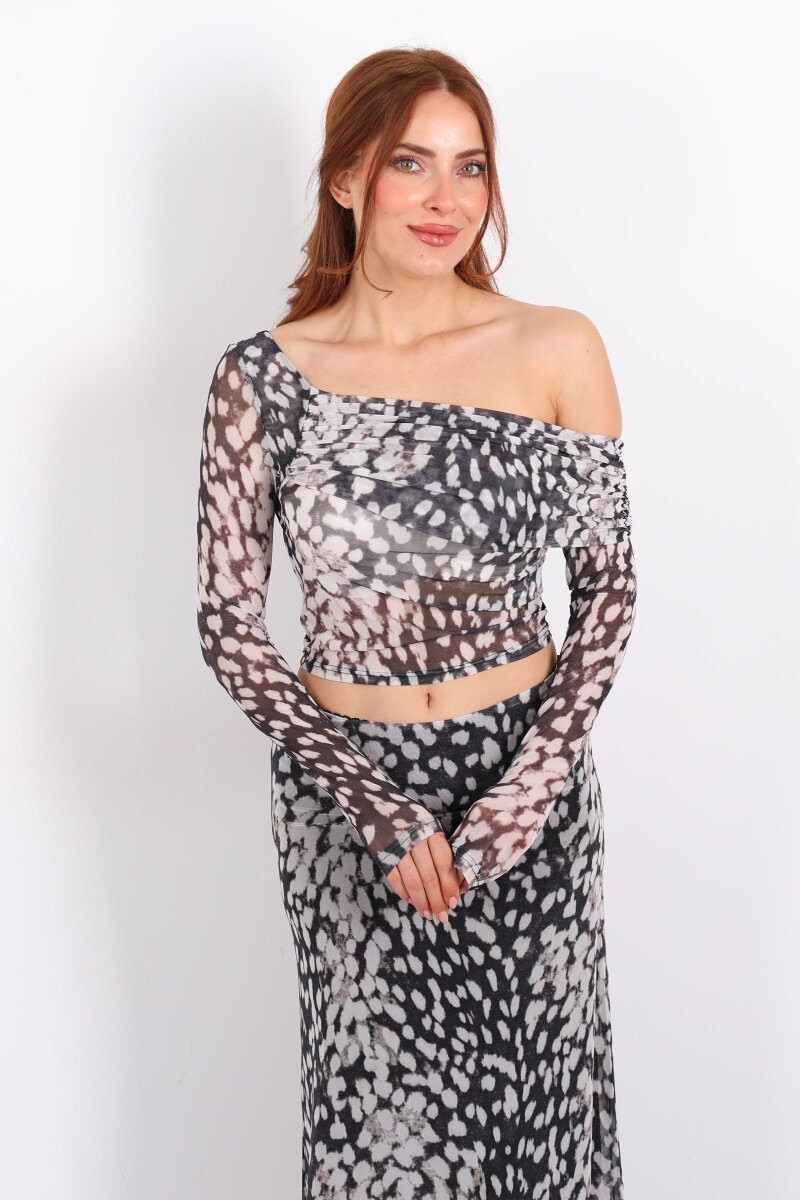 Düşük Omuz Leopar Desenli Siyah Kadın Bluz - 1