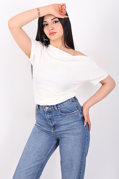 Düşük Omuz Yanları Drapeli Kadın Ekru Kısa Kol Basic Body - 3