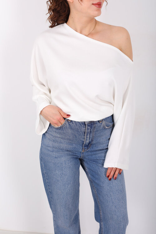 Düşük Omuz Yarasa Kol Beyaz Kadın Bluz - Berox (1)