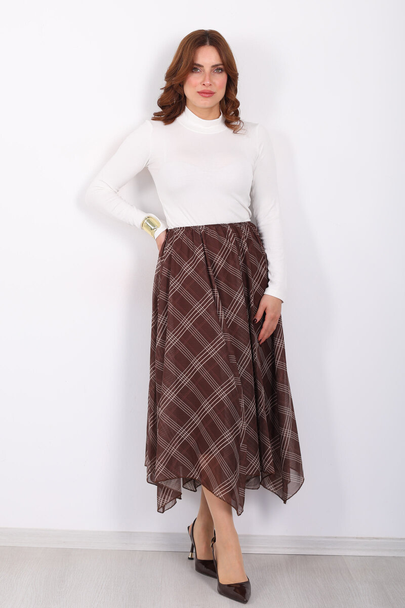 Ekose Desenli Asimetrik Kahverengi Kadın Kloş Etek - 6
