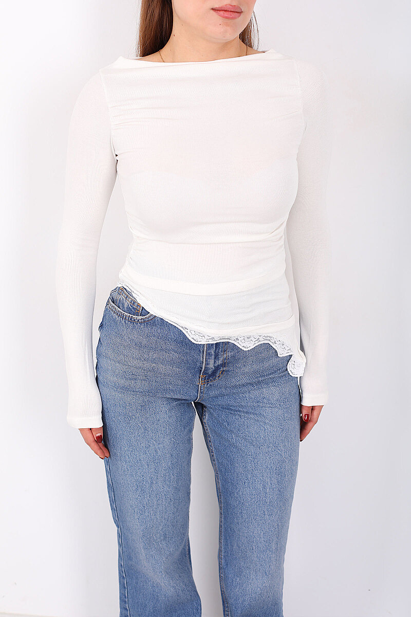 Eteği Dantel Detaylı Asimetrik Kadın Ekru Drapeli Bluz - 2