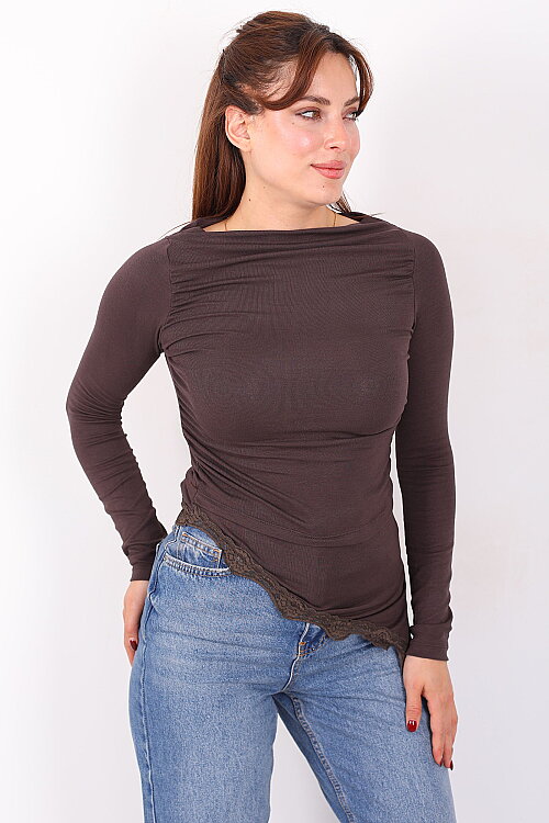 Eteği Dantel Detaylı Asimetrik Kadın Kahverengi Drapeli Bluz - Berox