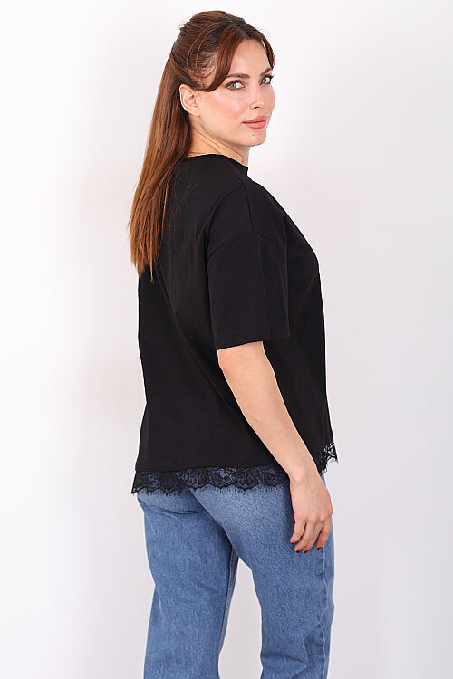 Eteği Güpür Detaylı Bisiklet Yaka Siyah Kadın Asimetrik T-Shirt - 4