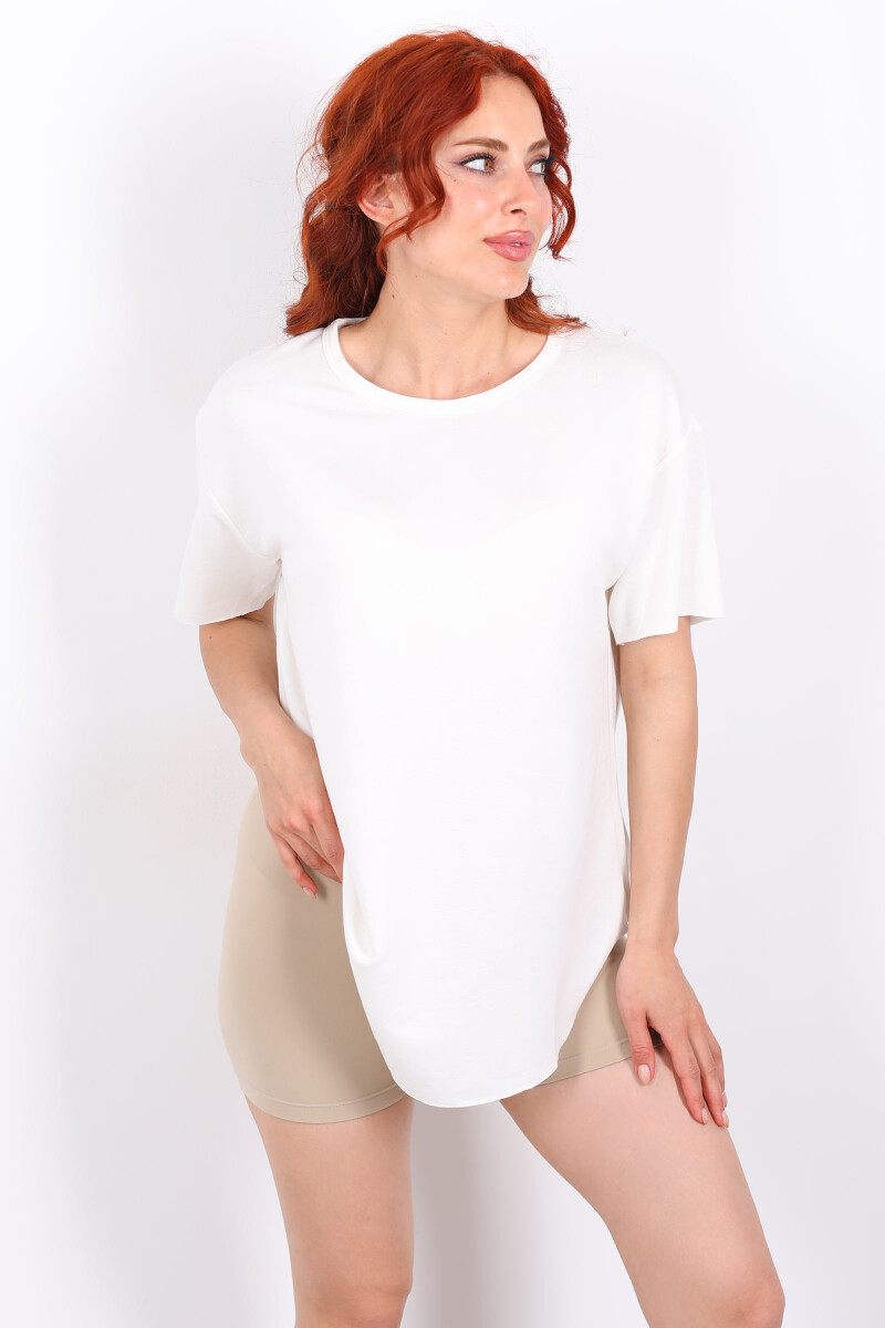 Eteği Oval Bisiklet Yaka Beyaz Kadın T-Shirt - 4