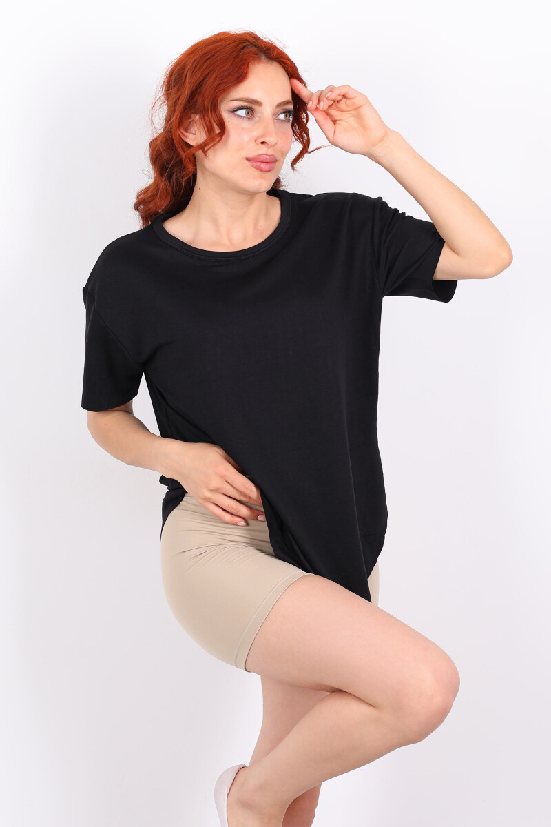 Eteği Oval Bisiklet Yaka Siyah Kadın T-Shirt - 1