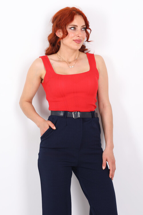 Fitilli Kare Yaka Kalın Askı Kırmızı Kadın Triko Body 
