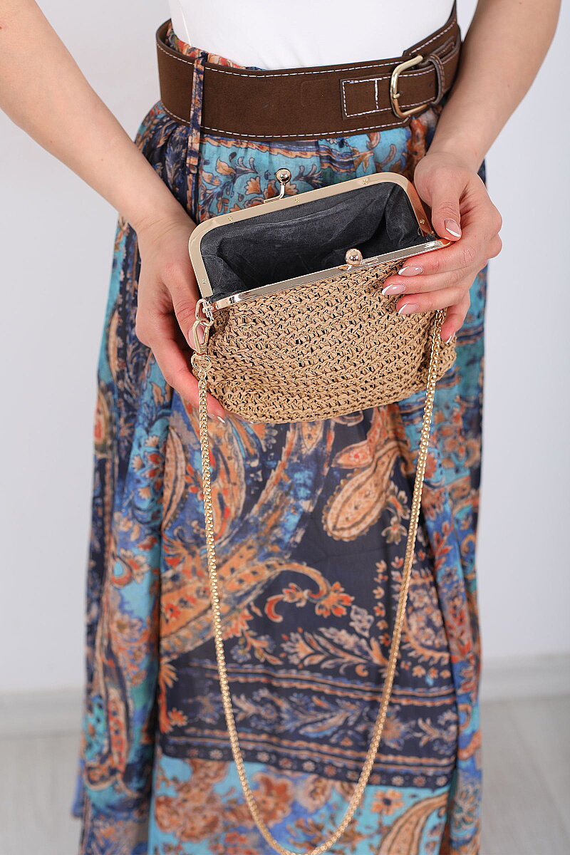 Gold Klips Detaylı Camel Hasır Çanta - 5