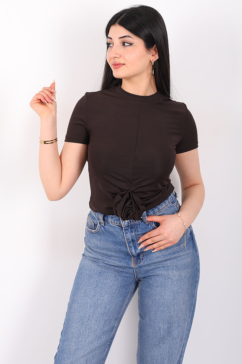 Gül Detaylı Kısa Kol Sandy Kahverengi Kadın Crop Bluz - 1