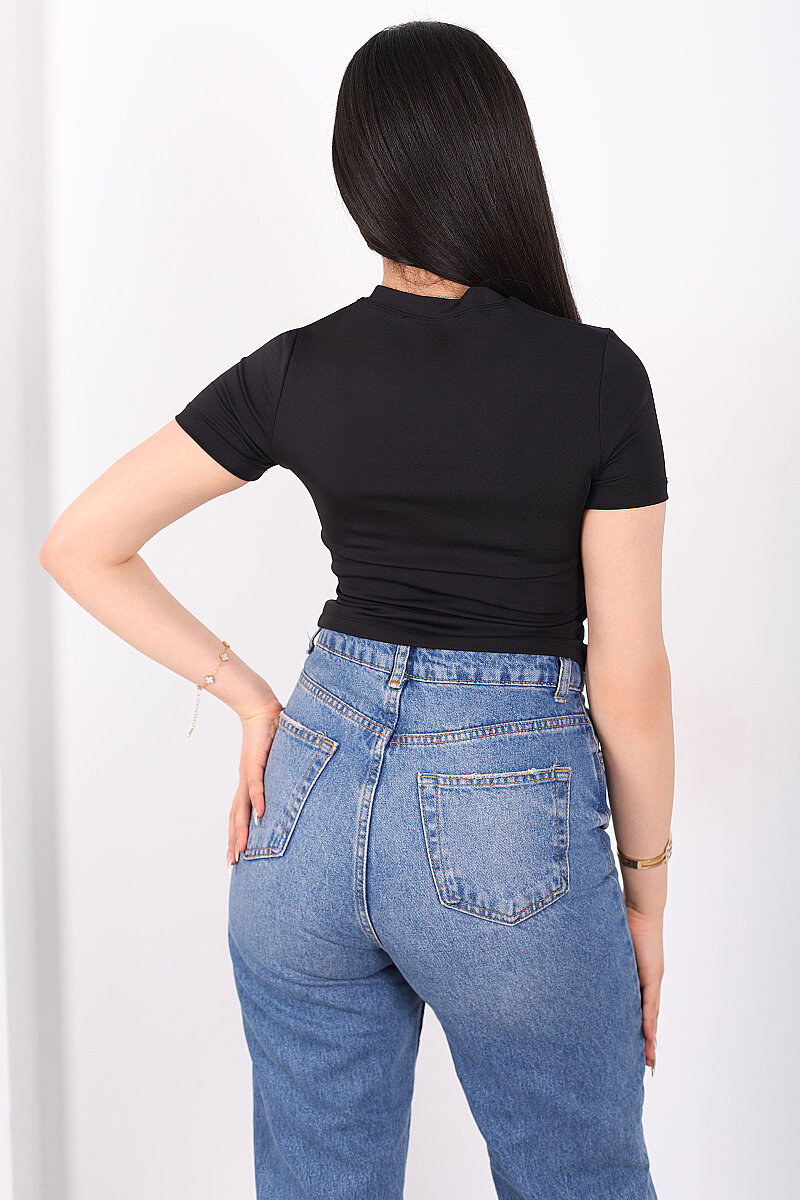 Gül Detaylı Kısa Kol Sandy Siyah Kadın Crop Bluz - 4