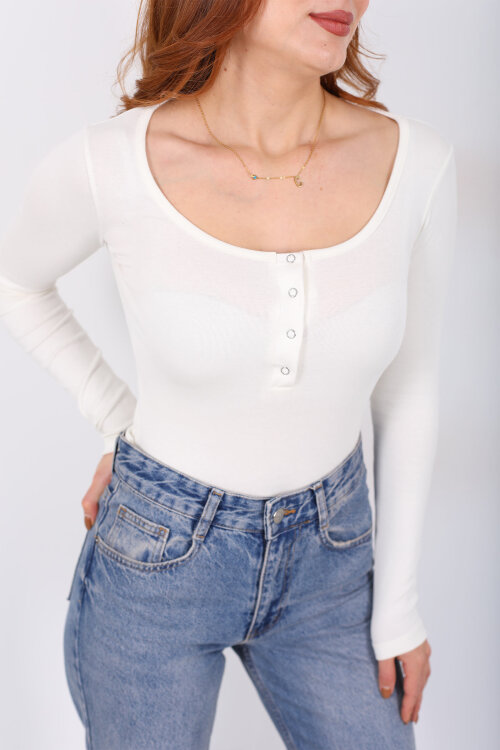 Havuz Yaka Beyaz Kadın Patlı Body - Berox (1)