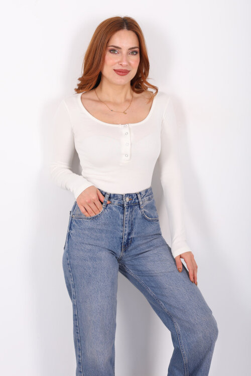 Havuz Yaka Beyaz Kadın Patlı Body - 3