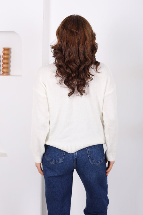 Havuz Yaka Beyaz Kadın Triko Kazak - Berox (1)