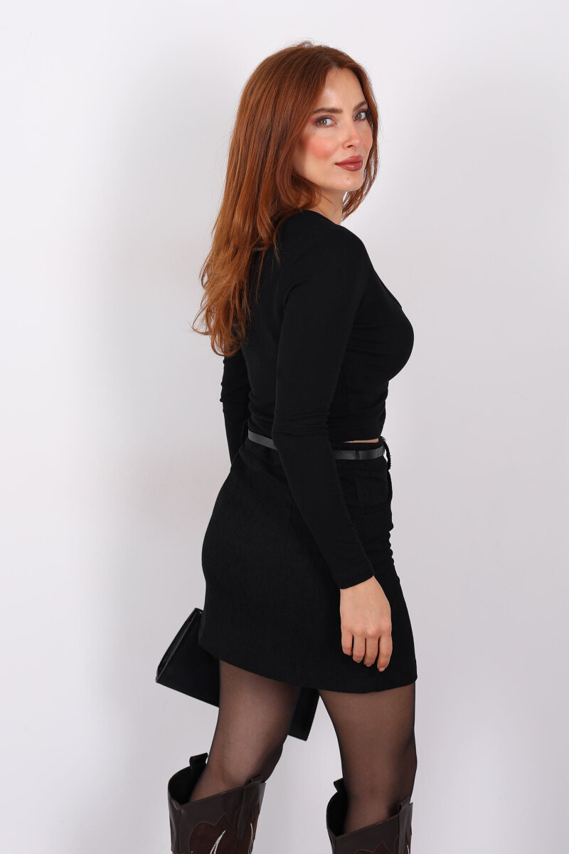 Havuz Yaka Siyah Kadın Düğmeli Bluz - 4