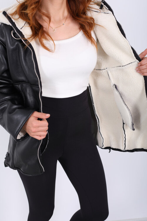 İçi Kürklü Kapüşonlu Beyaz Kadın Deri Mont - Berox (1)