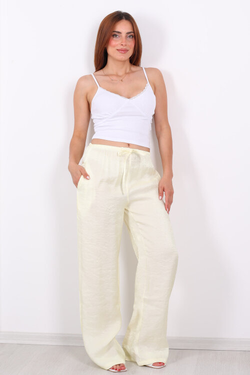 İnce Kemerli Parlak Sarı Kadın Saten Pantolon - Berox