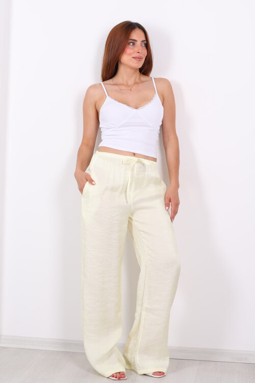 İnce Kemerli Parlak Sarı Kadın Saten Pantolon - 3