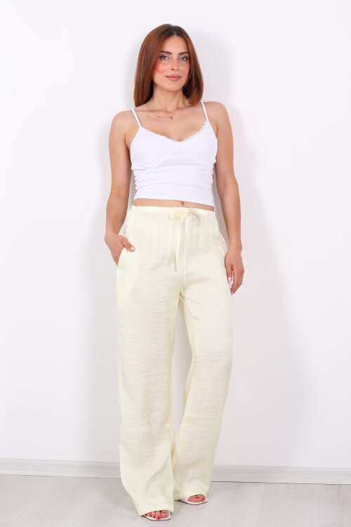 İnce Kemerli Parlak Sarı Kadın Saten Pantolon - 5