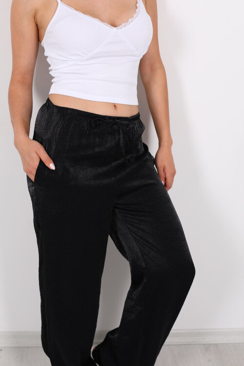 İnce Kemerli Parlak Siyah Kadın Saten Pantolon - Berox (1)