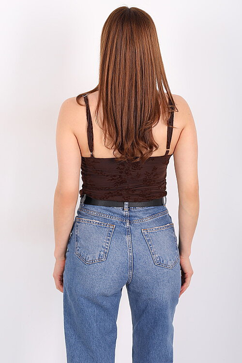 Kadife Baskılı Degaje Yaka Kahverengi Kadın Askılı Bluz - 5