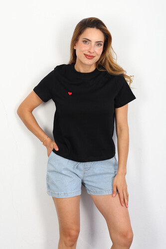 Kalp Nakışlı Bisiklet Yaka Basic Siyah Kadın T-Shirt - 1