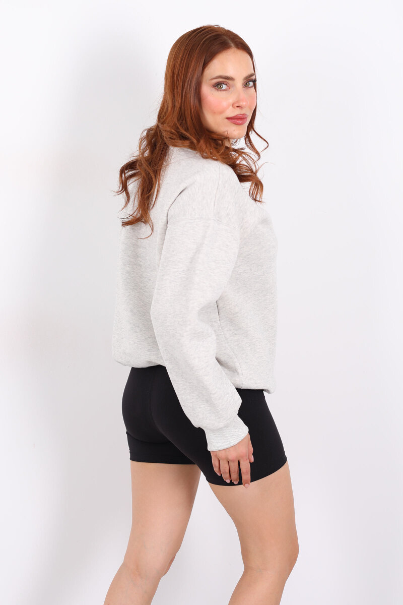 Kalp Nakışlı Gri Kadın Sweatshirt - 5