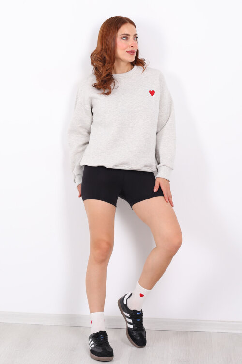 Kalp Nakışlı Gri Kadın Sweatshirt - 3