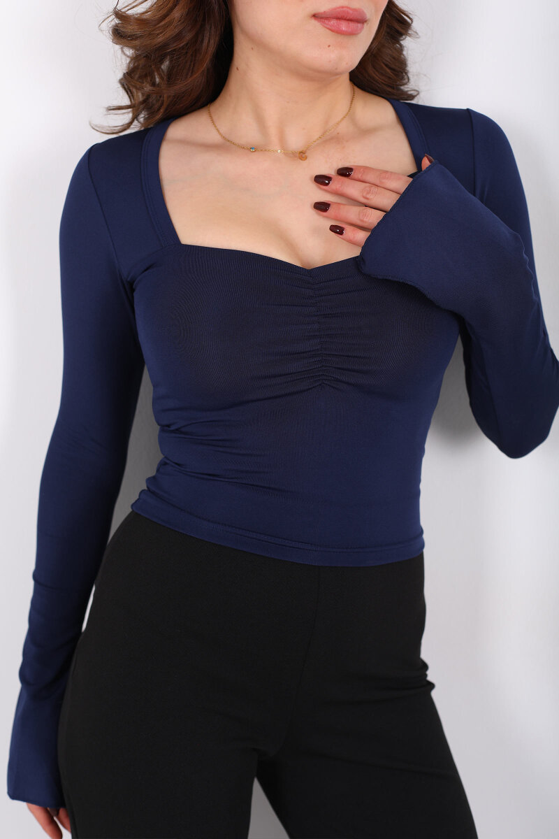 Kalp Yaka İspanyol Kol Kadın Lacivert Bluz - 2