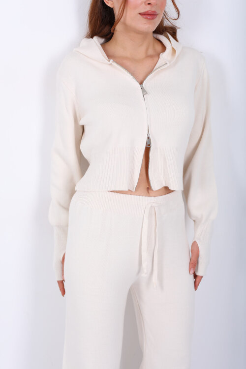 Kapüşonlu Parmak Geçirmeli Krem Kadın Triko Takım - Berox (1)