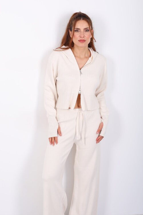 Kapüşonlu Parmak Geçirmeli Krem Kadın Triko Takım - 3