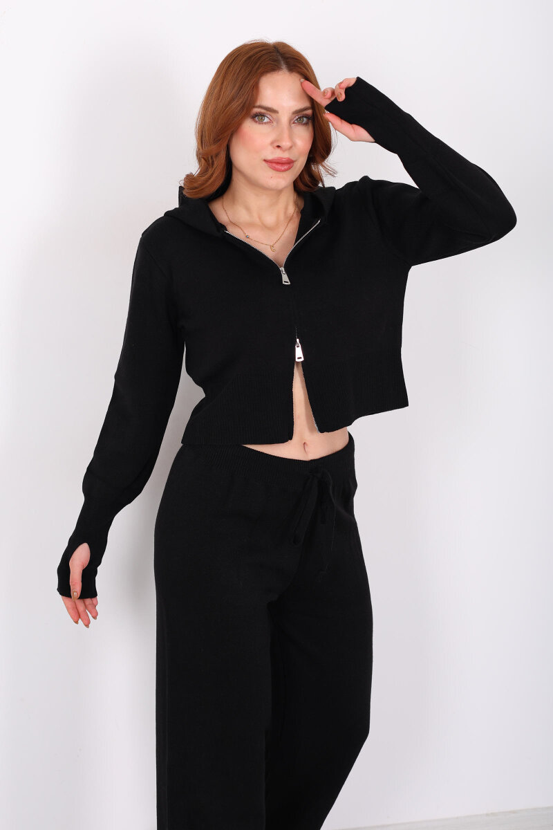 Kapüşonlu Parmak Geçirmeli Siyah Kadın Triko Takım - 1