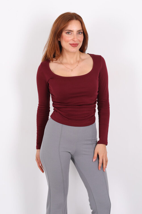 Kare Yaka Büzgülü Kırmızı Kadın Bluz - 3