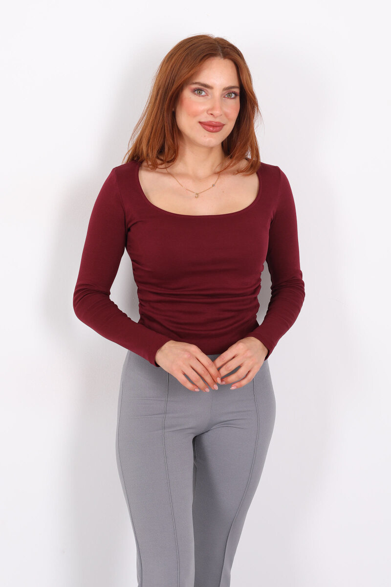 Kare Yaka Büzgülü Kırmızı Kadın Bluz - 4