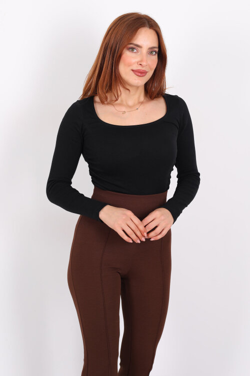 Kare Yaka Büzgülü Siyah Kadın Bluz - 4