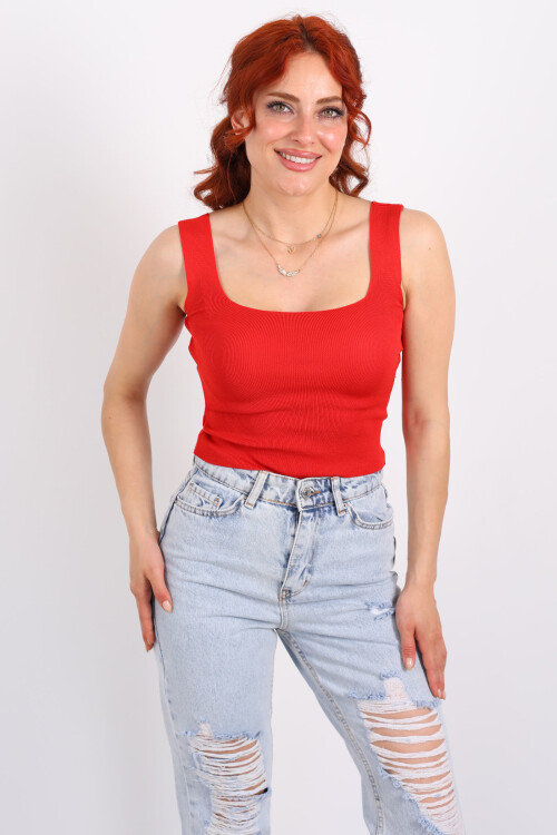 Kare Yaka Kalın Askılı Kırmızı Kadın Triko Crop - 1