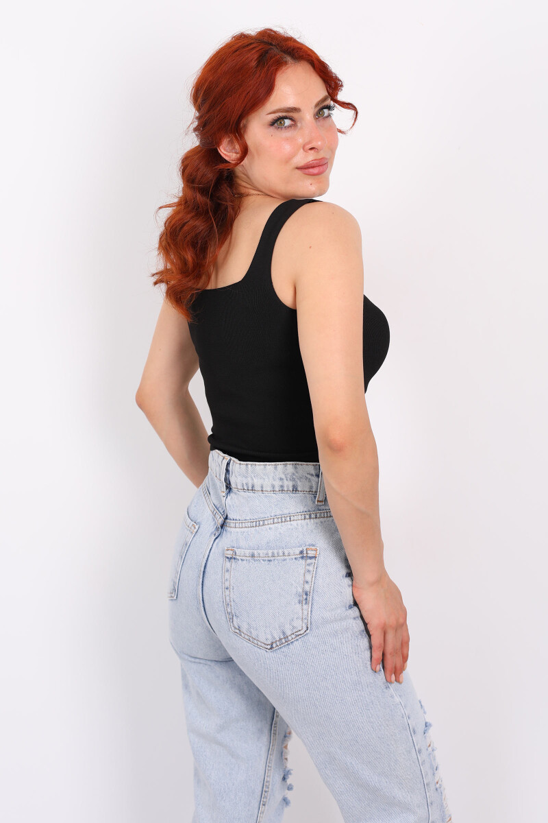 Kare Yaka Kalın Askılı Siyah Kadın Triko Crop - 2