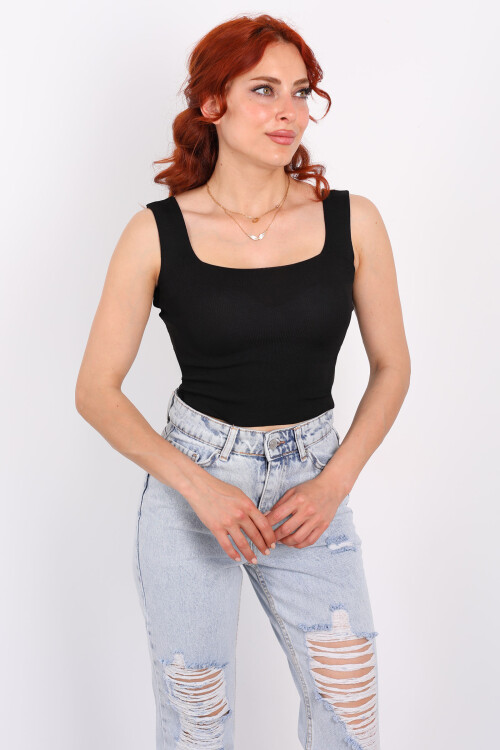 Kare Yaka Kalın Askılı Siyah Kadın Triko Crop 