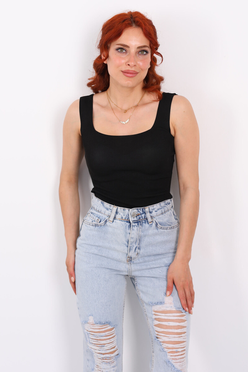 Kare Yaka Kalın Askılı Siyah Kadın Triko Crop - 4