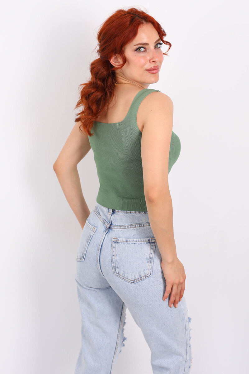 Kare Yaka Kalın Askılı Yeşil Kadın Triko Crop - 2