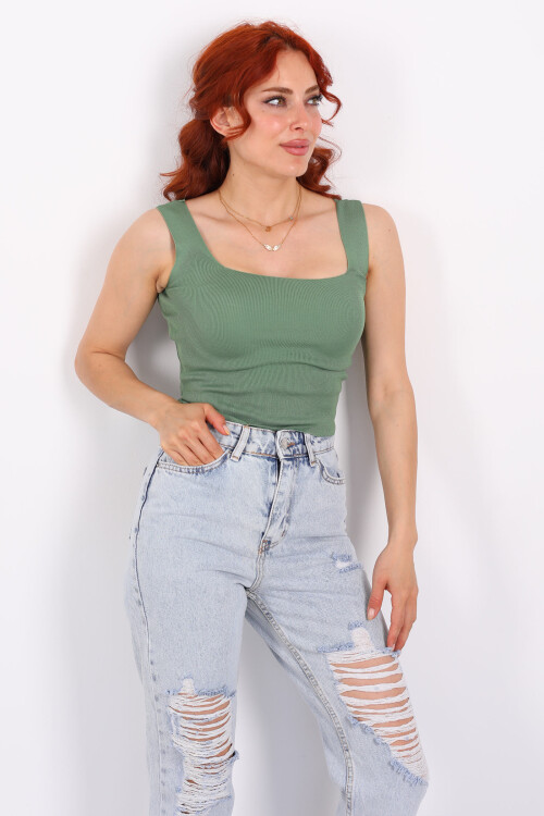 Kare Yaka Kalın Askılı Yeşil Kadın Triko Crop 