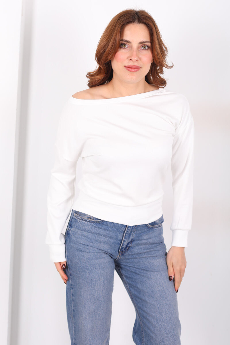 Kayık Yaka Beyaz Kadın Bluz - 4