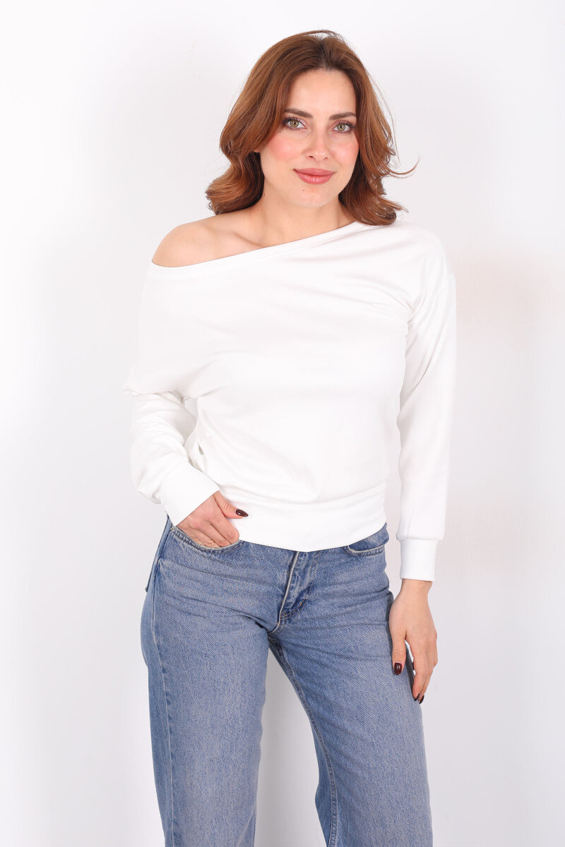 Kayık Yaka Beyaz Kadın Bluz - 1