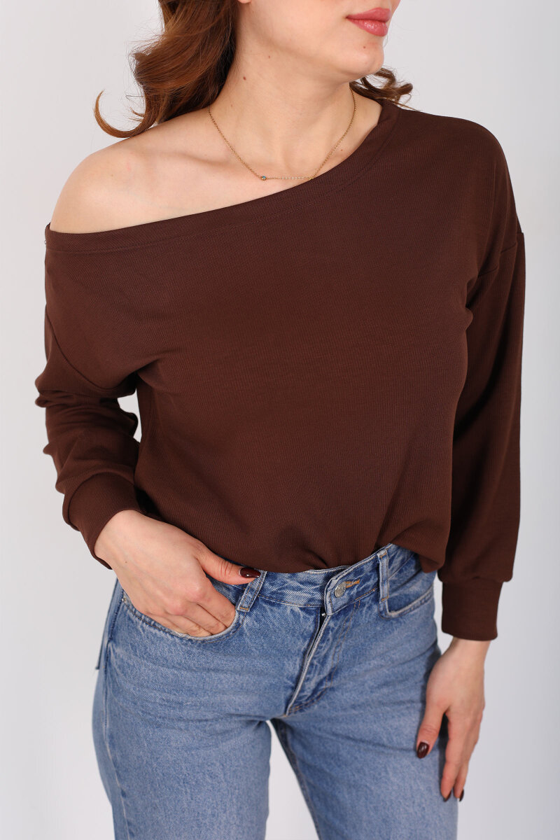 Kayık Yaka Fitilli Kahverengi Kadın Bluz - 2