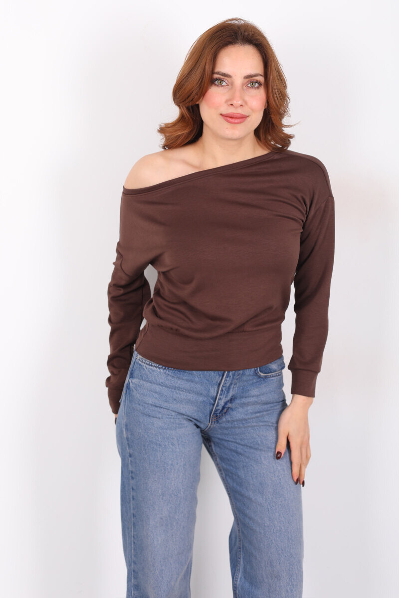 Kayık Yaka Kahverengi Kadın Bluz - 5